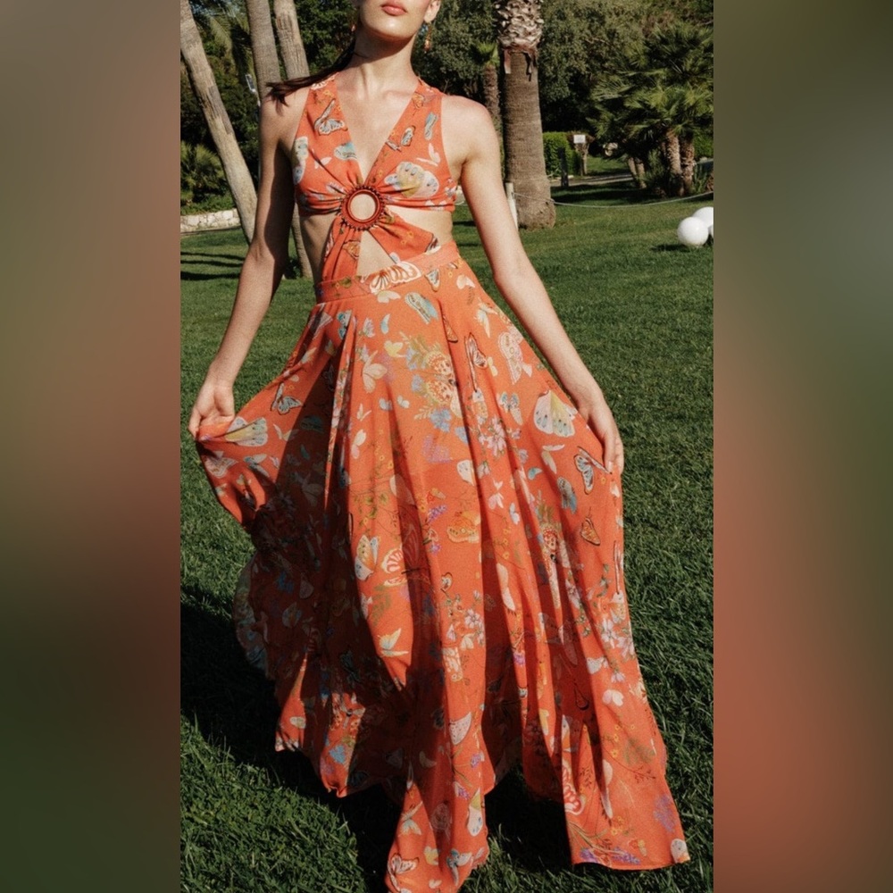 My Beachy Side, Begonia cutout maxi dress, Small | R23FD16. NWT